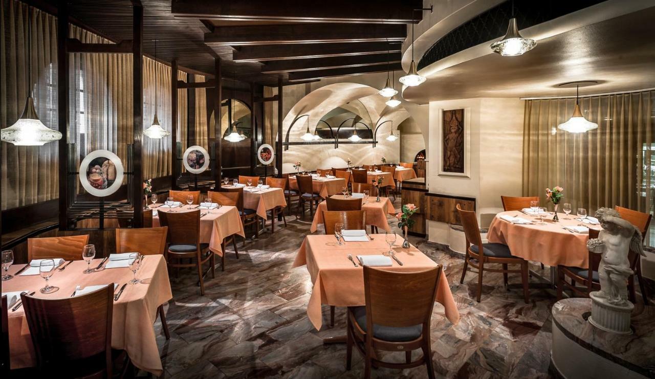 Easyrooms Dell'Angelo Locarno Bagian luar foto