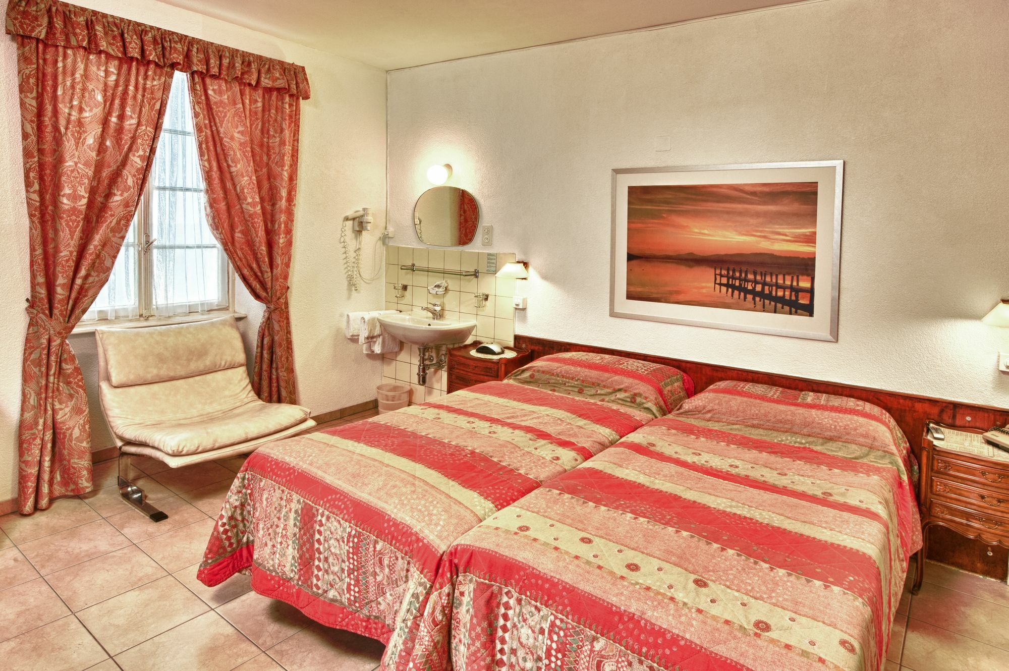Easyrooms Dell'Angelo Locarno Bagian luar foto